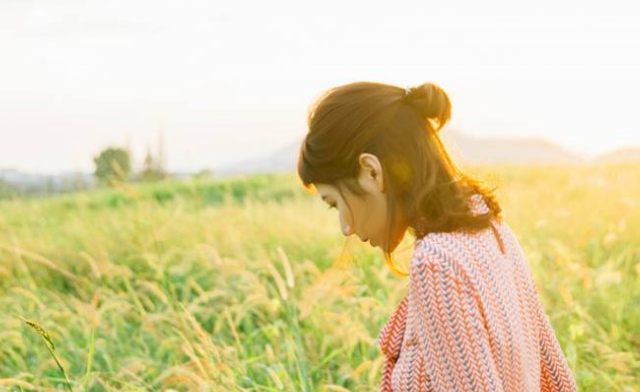 男生女生一起愁愁愁痛30秒：讓我們一起享受這段歡樂時光